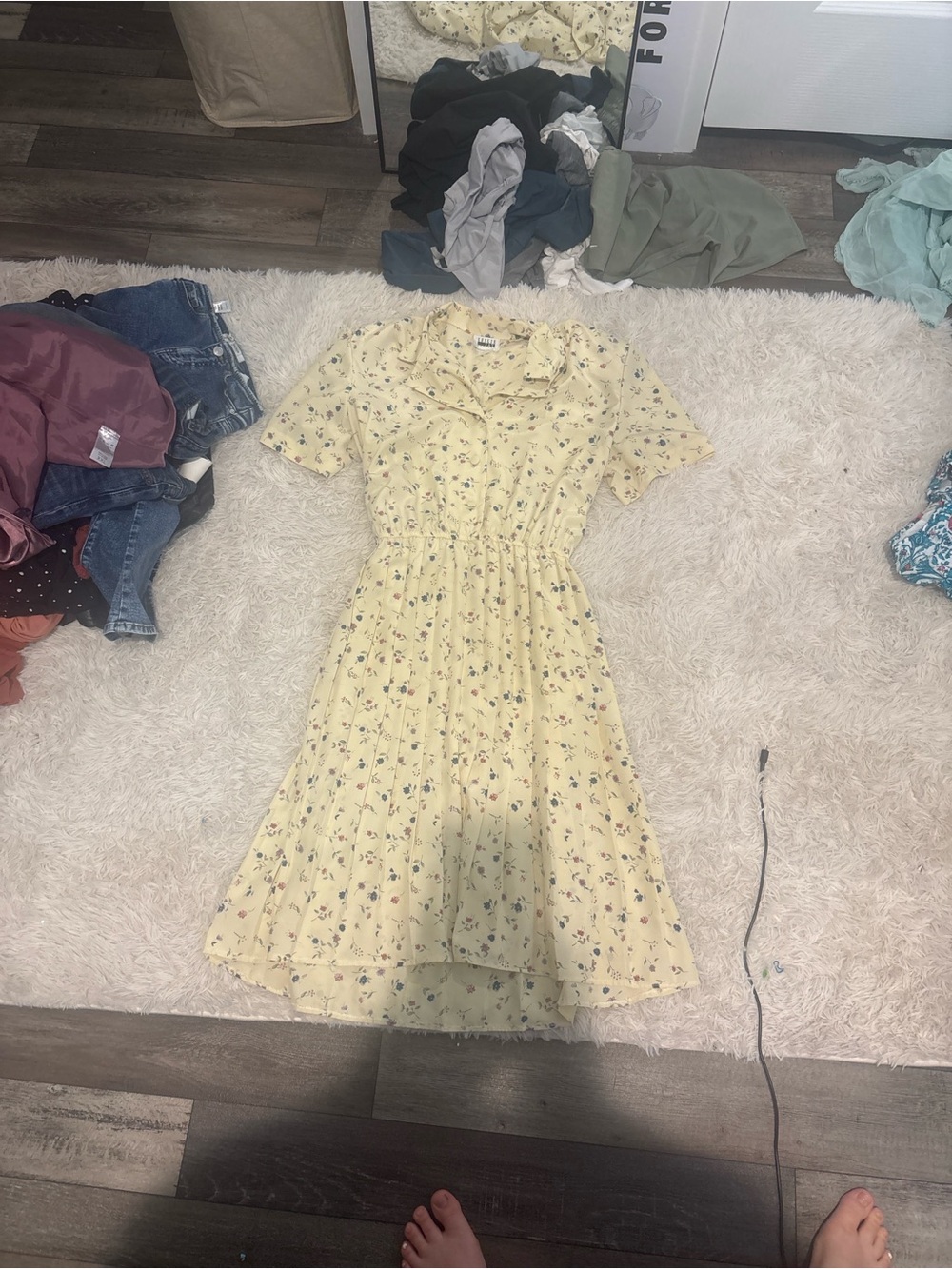 Leslie Fay Light Yellow Floral Short-Sleeve Midi Dress